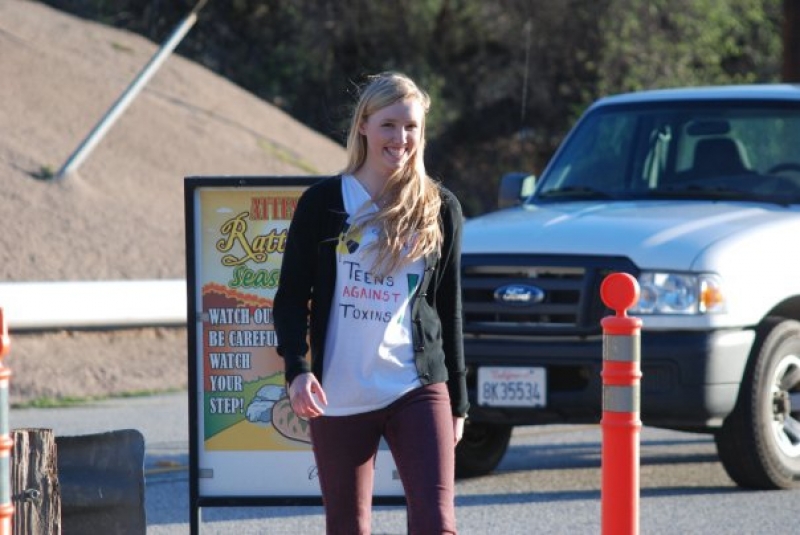 Devyn Gortner, Teens Against Toxins at "Bakesale for Boeing" Teens-Against-Toxins-10