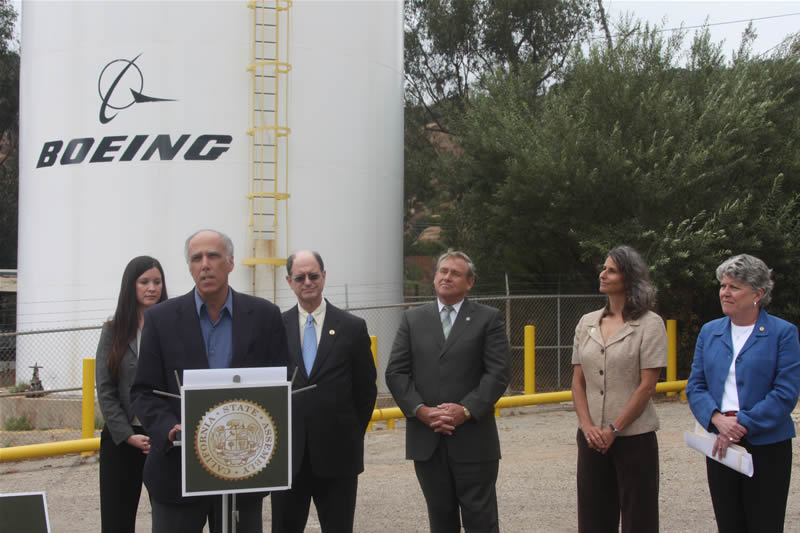 State Senator Fran Pavely's District Director Rebekah Rodriguez-Lynn, Dan Hirsch, Rep. Brad Sherman, LA City Councilman Greig Smith, and Ventura County Supervisor Linda Parks press-conference1